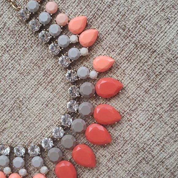 J Crew Coral Orange melon taupe ombre fan statement necklace - Picture 7 of 9